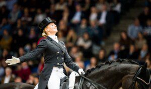 Mannschaftswelt- sowie Europameisterin und Dritte der Weltrangliste, Jessica von Bredow-Werndl (GER) mit TSF Dalera BB. © FEI/Lukasz Kowalski