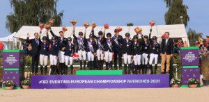 FEI Europameisterschaften der Vielseitigkeit in Avenches_ Das britische Team gewann die Goldmedaille vor Deutschland und den überraschenden Schweden. (Foto © IENA - Serge Petrillo)