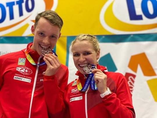 Vital Müller und Lea Egloff gewinnen die Silbermedaille in der gemischten Teamstaffel an den U24-Europameisterschaften in Polen.